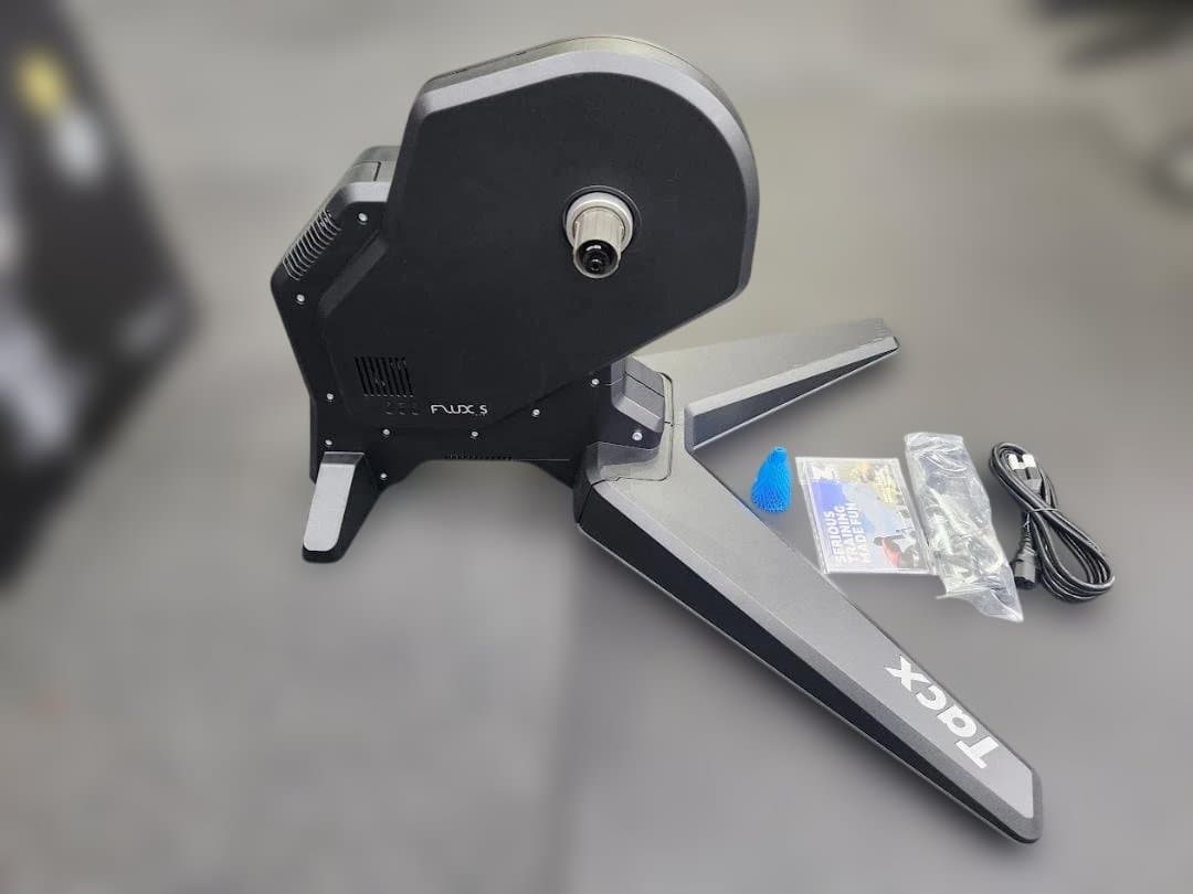 新品　Garmin　スマートローラー　Tacx　FLUX S　Smart