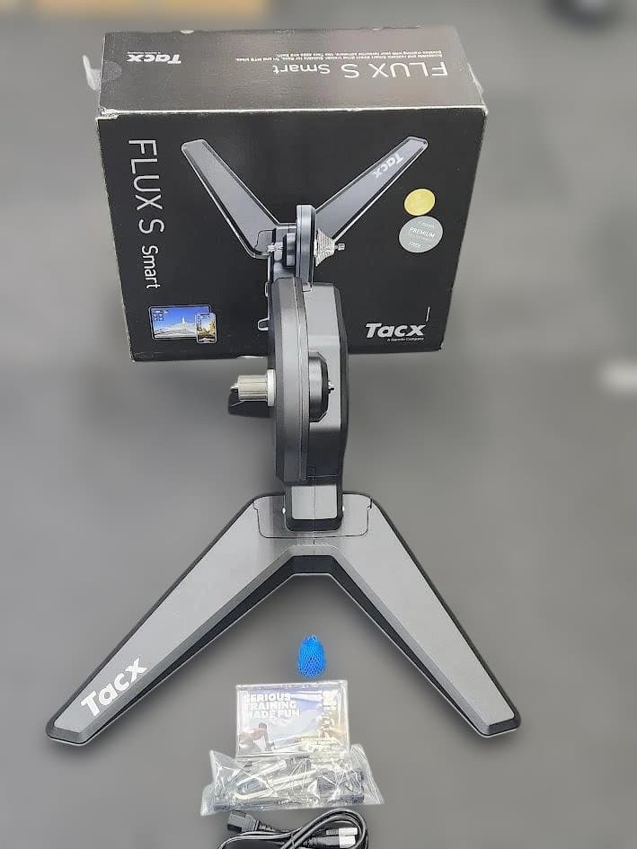 新品　Garmin　スマートローラー　Tacx　FLUX S　Smart