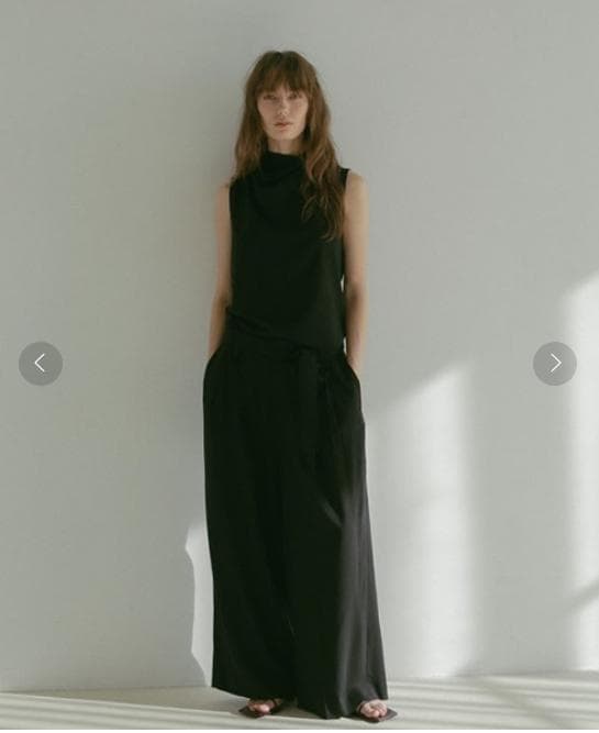 美品　ETRE TOKYO ドレープハイネックノースリオールインワン　S 黒