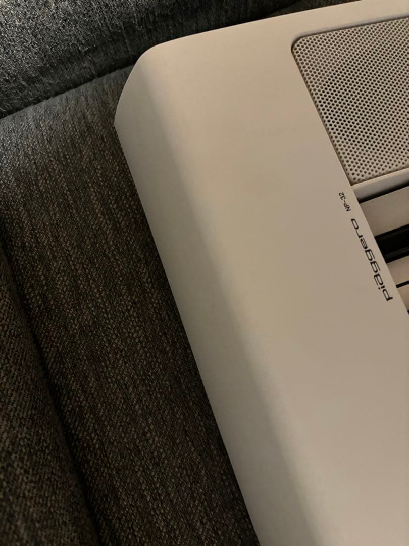 Yamaha Piaggero NP-32 ホワイト電子ピアノ