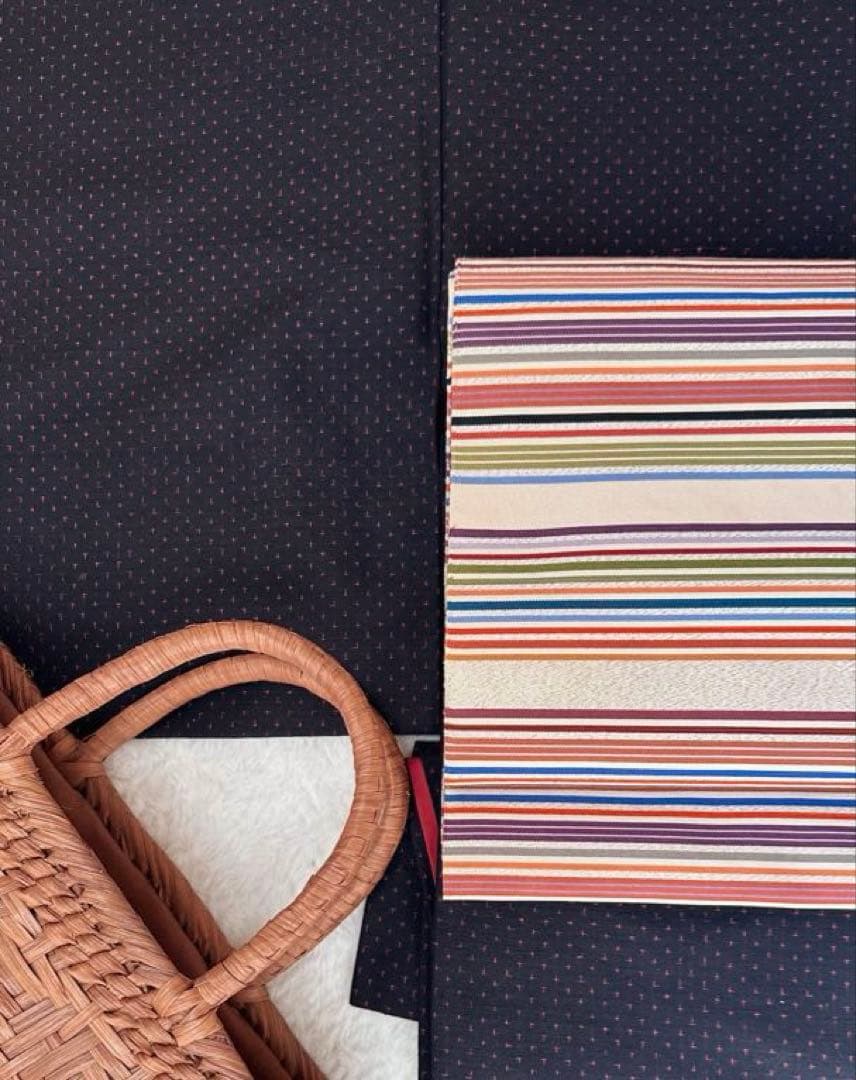 十字絣がかわいい　正絹　紬　濃紺