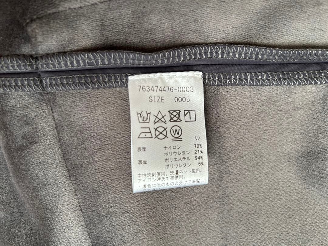 DEVEREUX GOLF（デヴァローゴルフ）フロントジップスカート チャコール