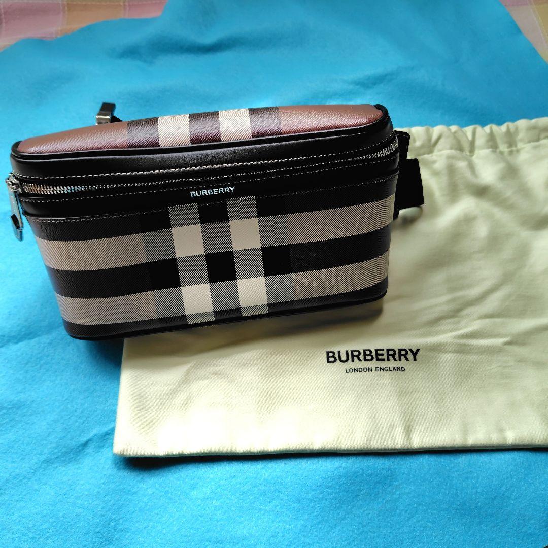 BURBERRY ストライプバッグ 収納袋付き