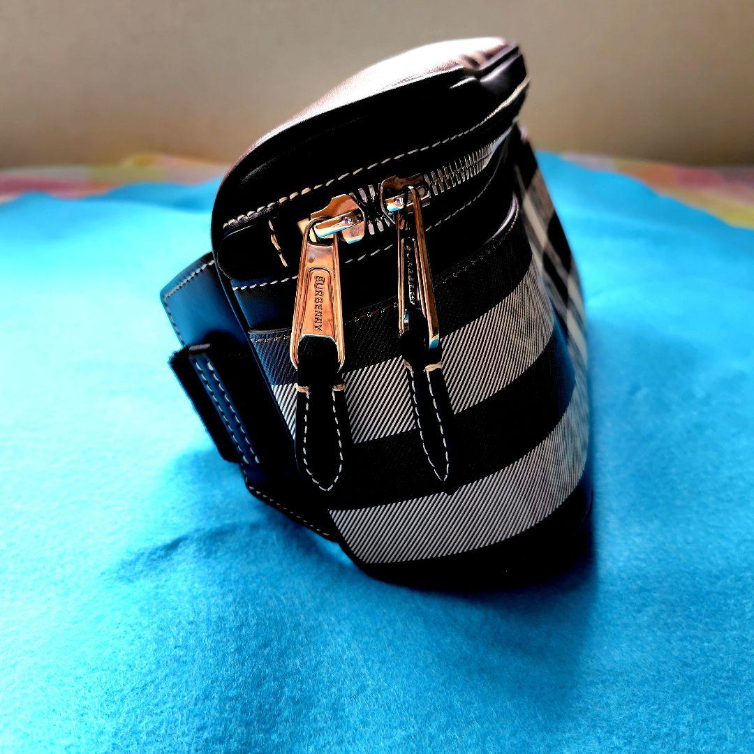 BURBERRY ストライプバッグ 収納袋付き