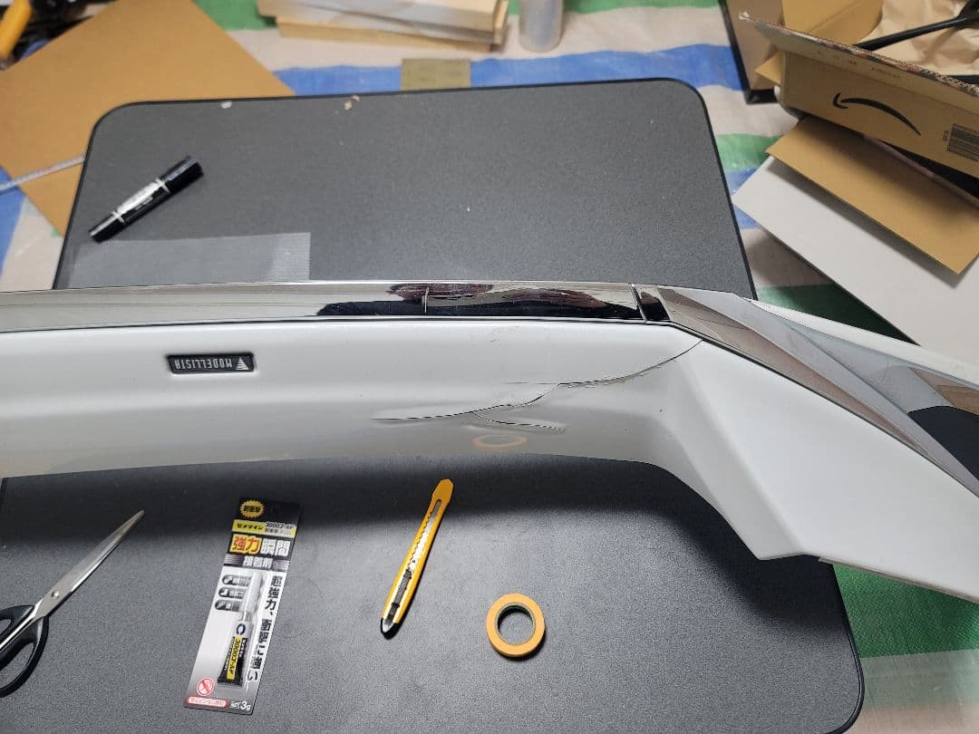 zzz プリウスPHV モデリスタ ホワイトエアロパーツ