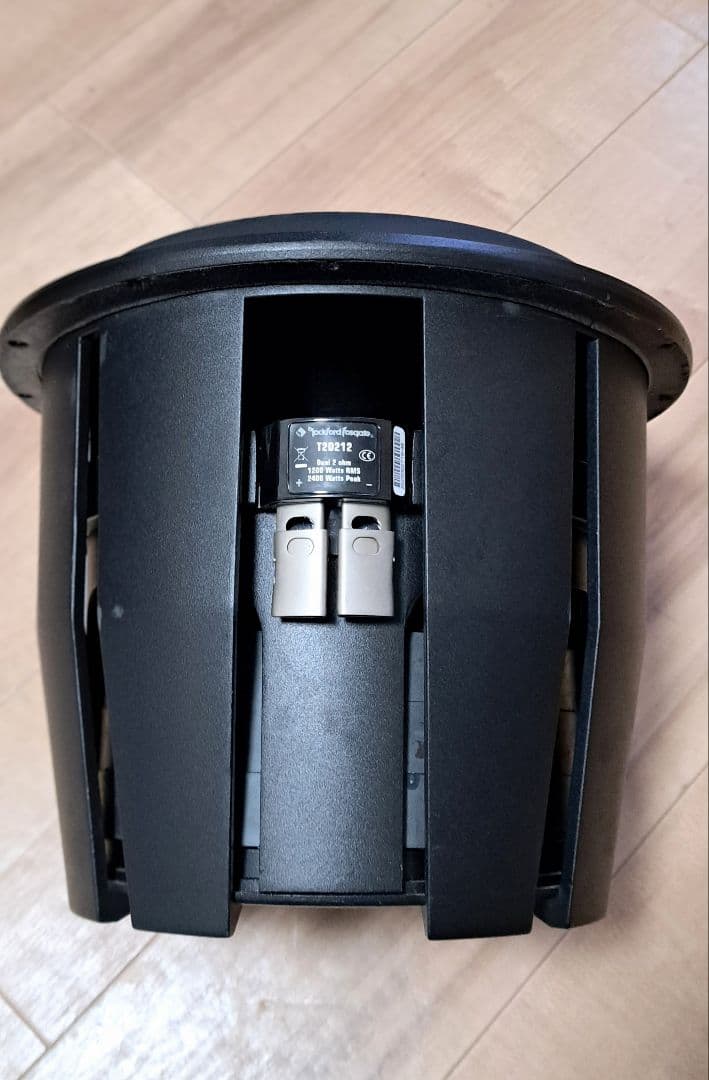 秀*樹様 ロックフォードT2D212　12inchウーファー