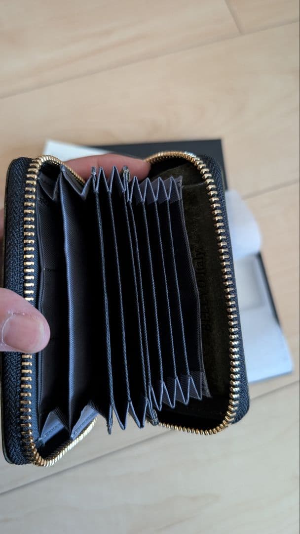 【新品未使用】ラウンドZIPミニ財布 SATTO Pro