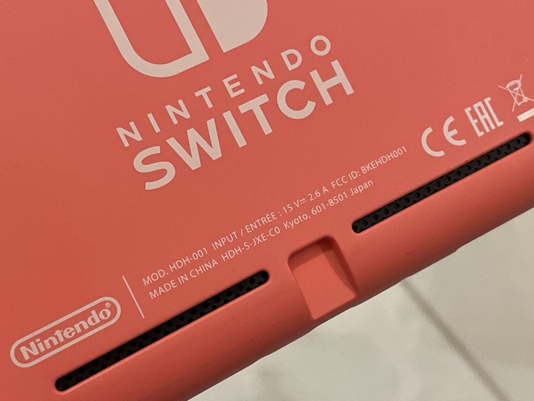 Switch Lite コーラルピンク 箱付き 任天堂 初期化済み!