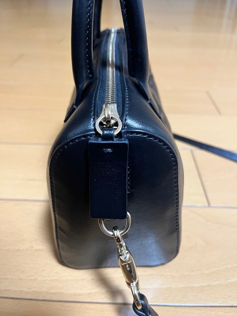 VALENTINO ショルダーバッグ