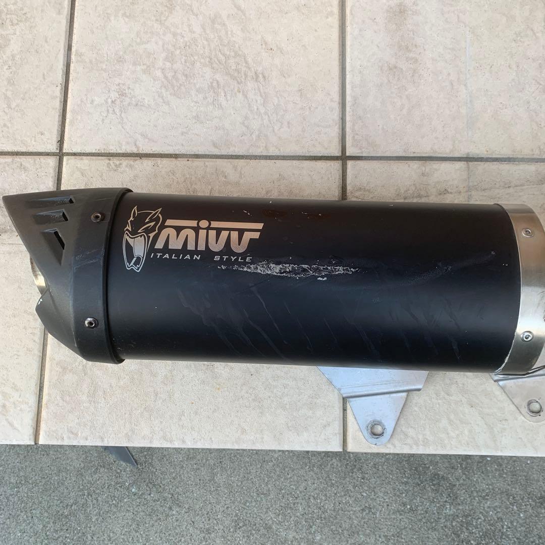 スズキバーグマン400 用MIVV イタリアンスタイル ブラックマフラー