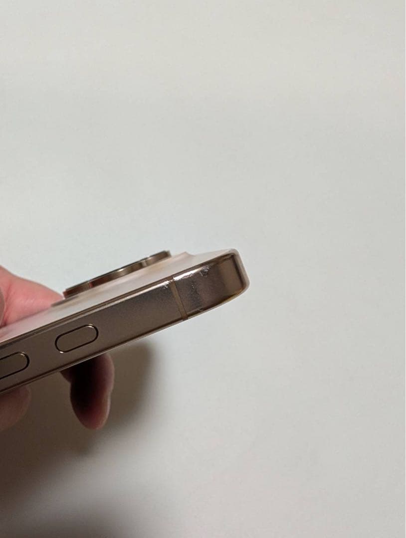 iPhone 16 Pro 256GB デザートチタニウム SIMフリー