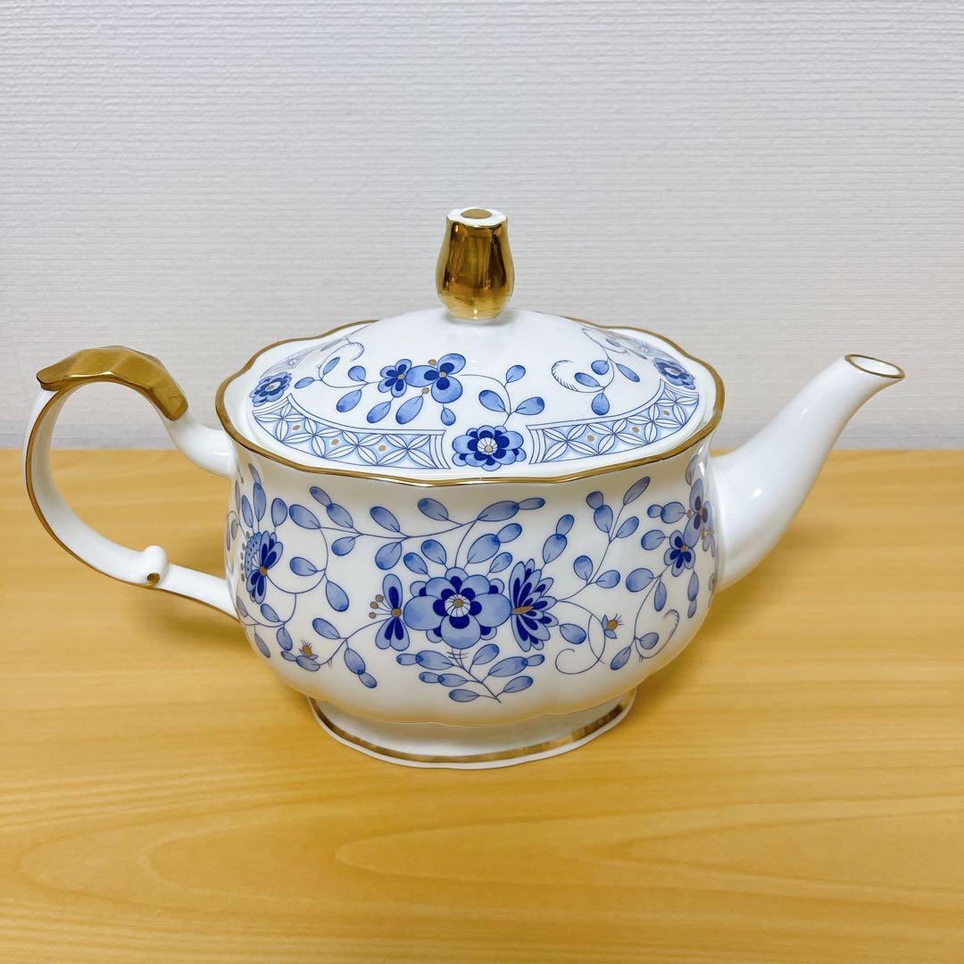 【美品】NARUMI　ナルミ　ミラノ ボーンチャイナ　ティーポット　箱付き