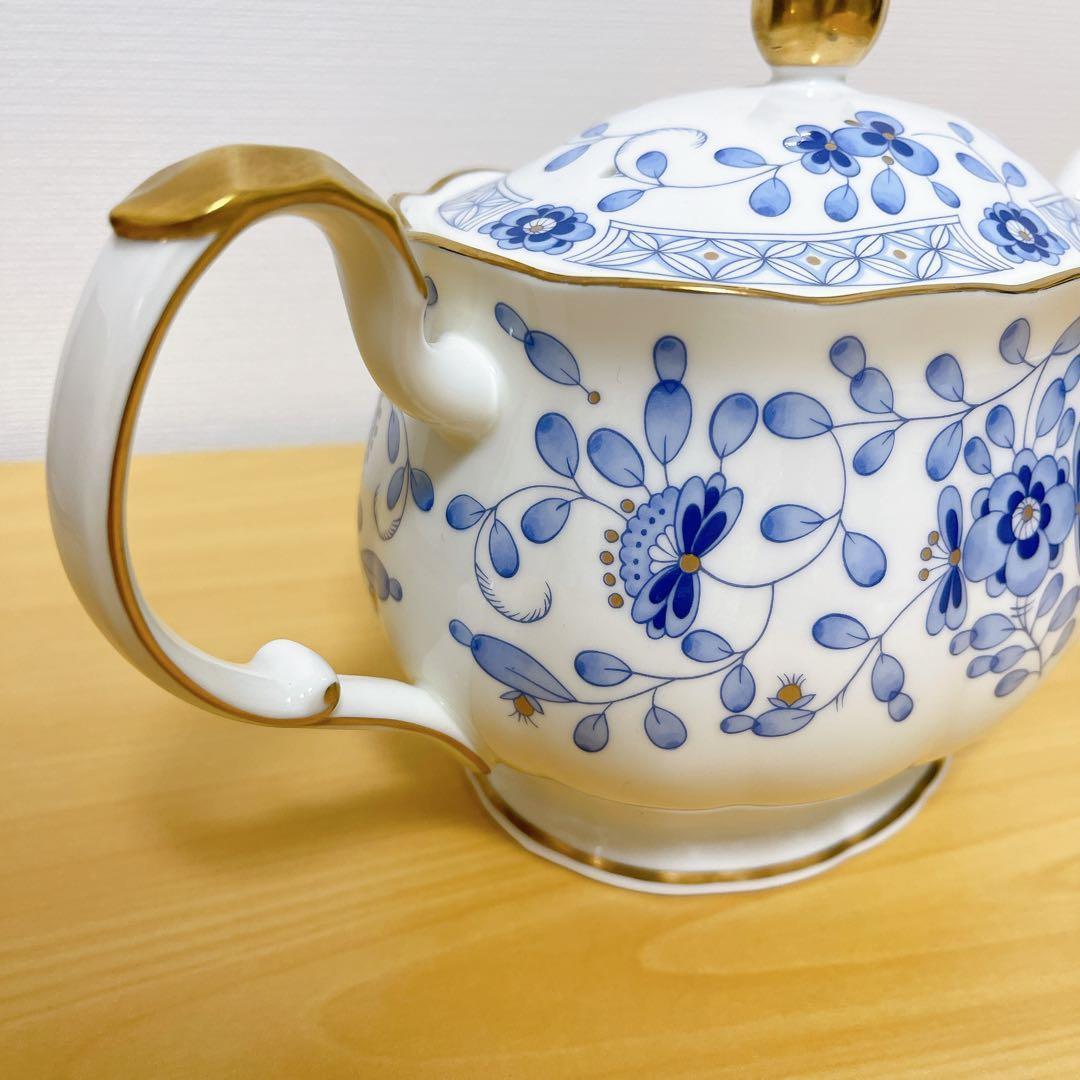 【美品】NARUMI　ナルミ　ミラノ ボーンチャイナ　ティーポット　箱付き