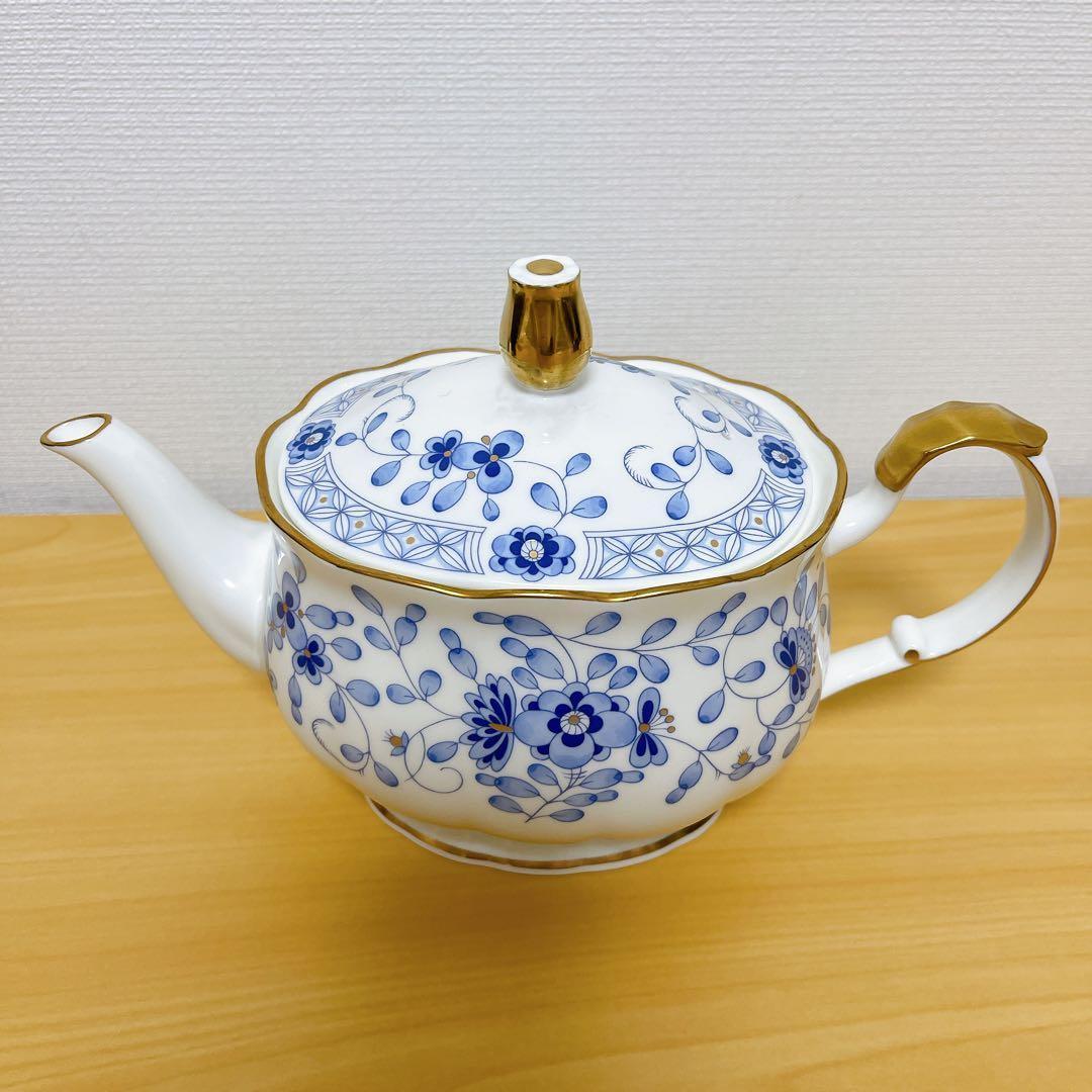 【美品】NARUMI　ナルミ　ミラノ ボーンチャイナ　ティーポット　箱付き