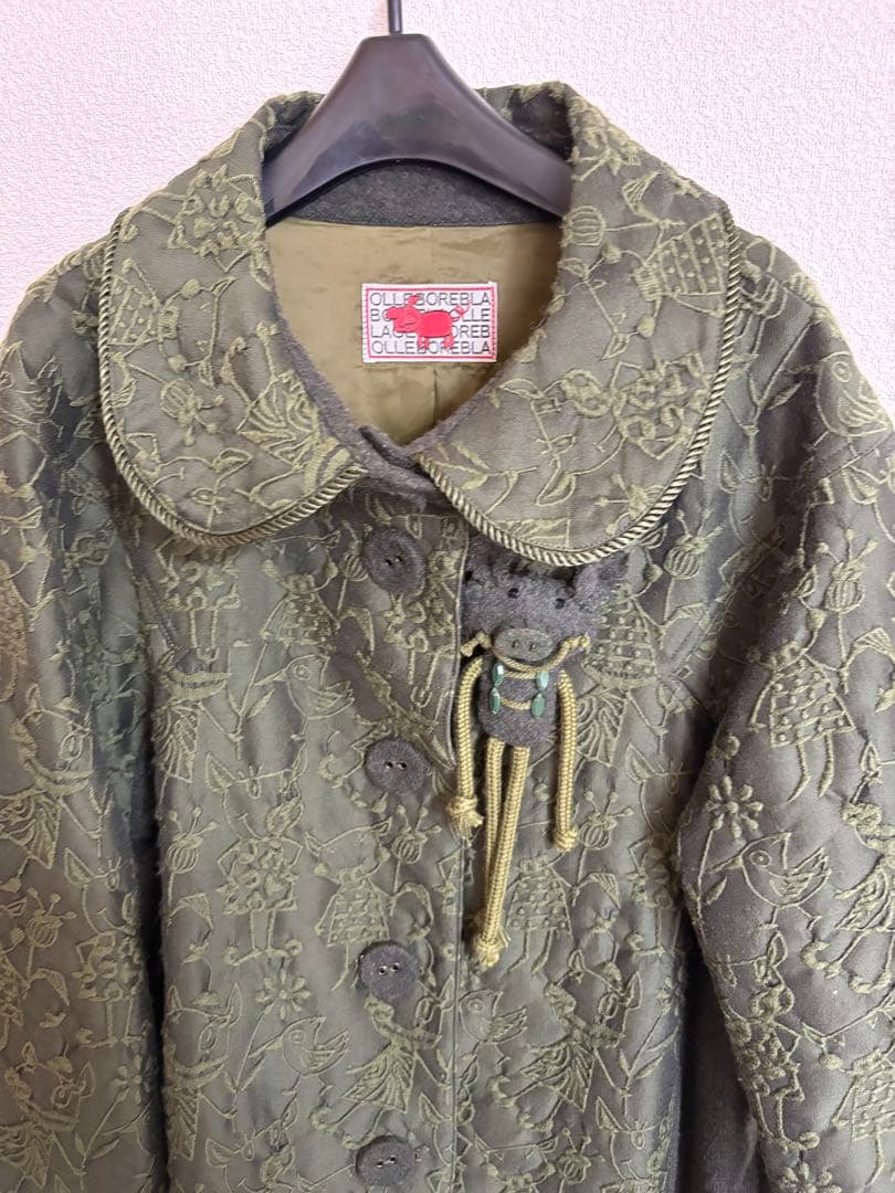オリーブグリーン刺繍ロングコート