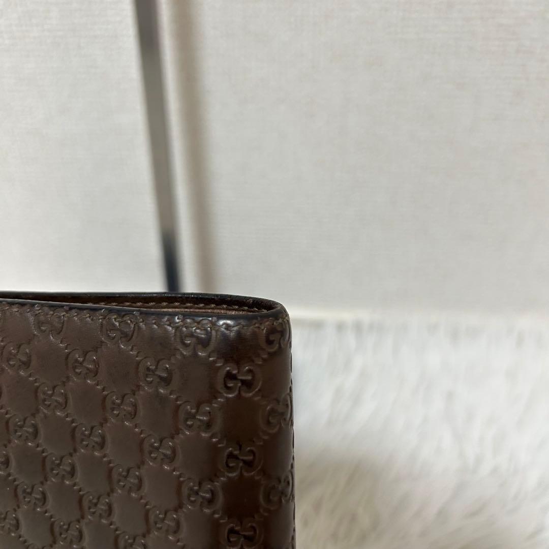 【人気✨マイクロシマ/レザー】グッチ　二つ折り財布　ブラウン　レザー　男女兼用
