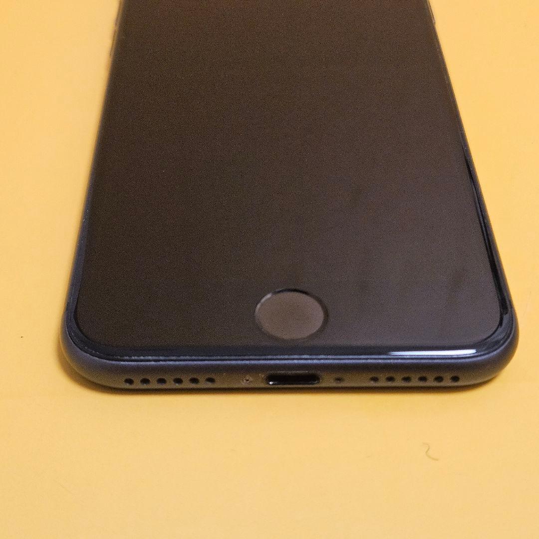 iPhone 8 64GB｜24時間以内発送#064