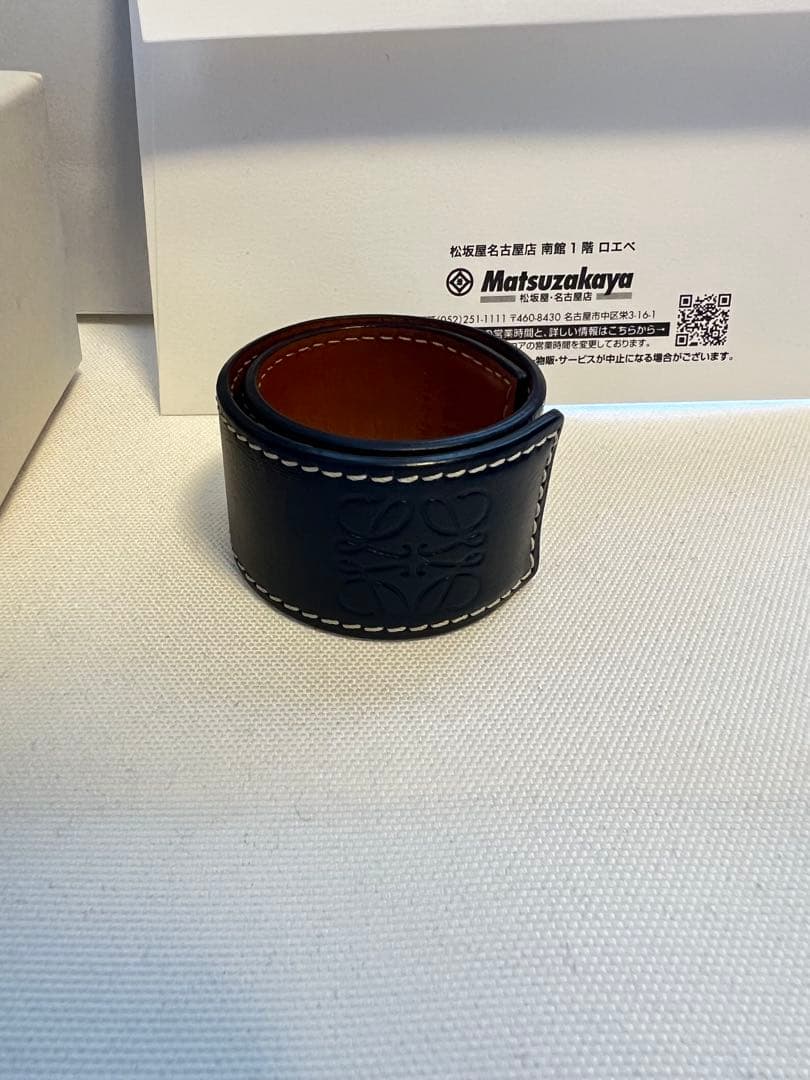 【美品】LOEWE カーフスキンバングル