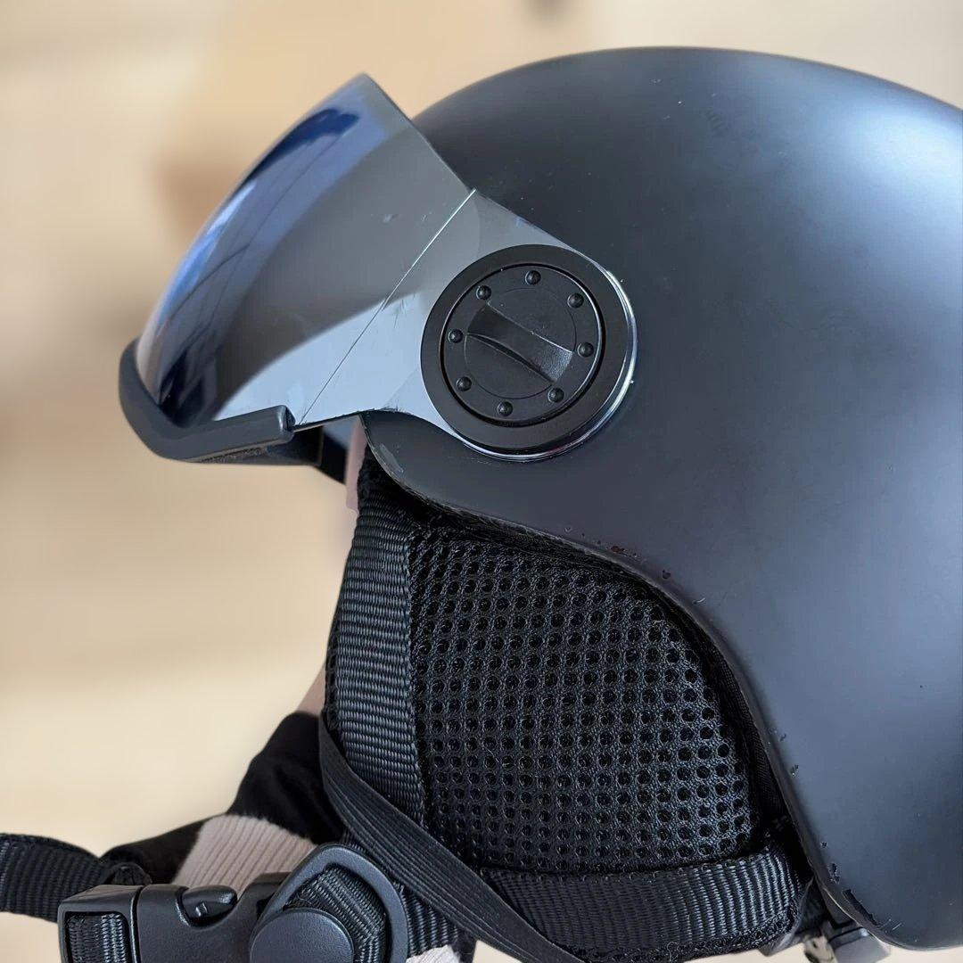 SALOMINサロモンジュニアスキーヘルメットM