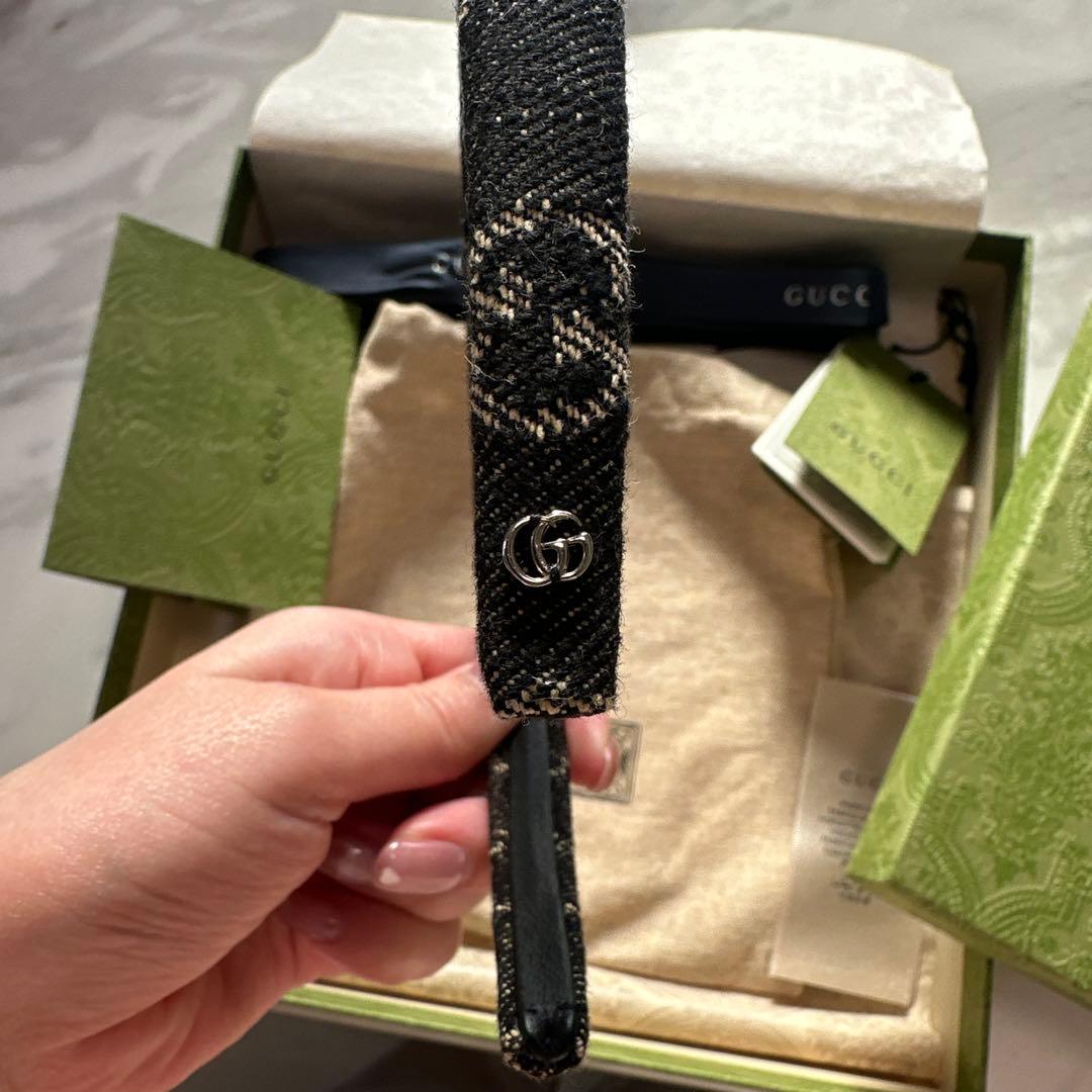 GUCCI ヘアバンド　カチューシャ