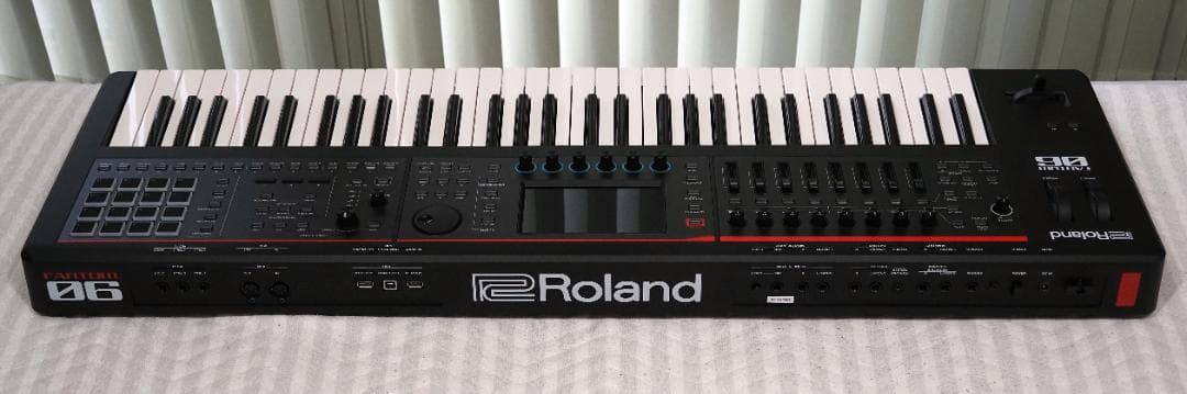 Roland FANTOM-06 ローランド 61鍵シンセサイザー