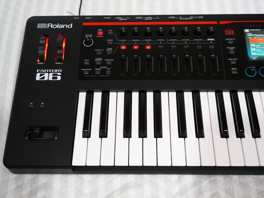 Roland FANTOM-06 ローランド 61鍵シンセサイザー