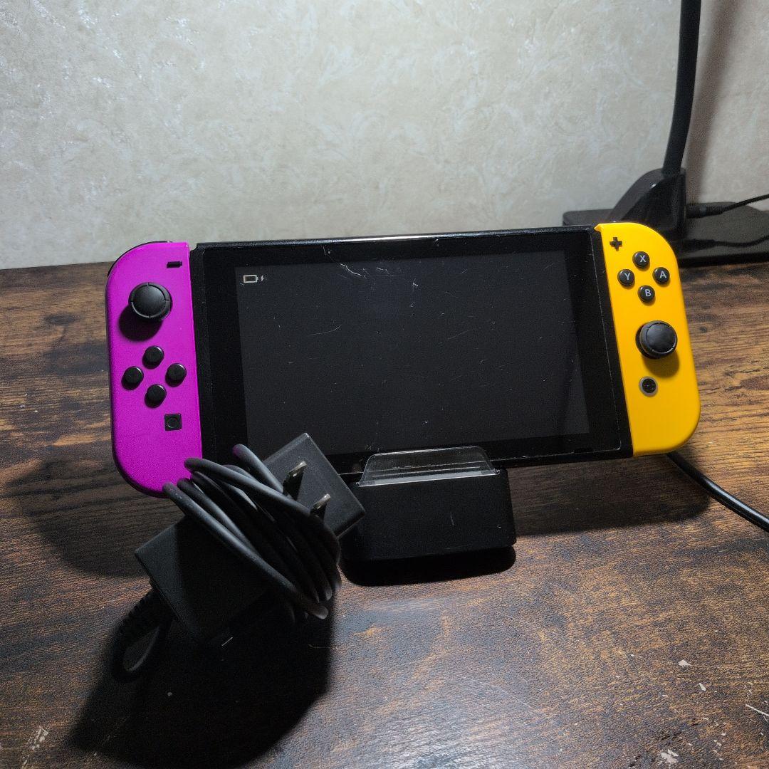 ニンテンドースイッチ 本体 周辺機器付属 動作良好