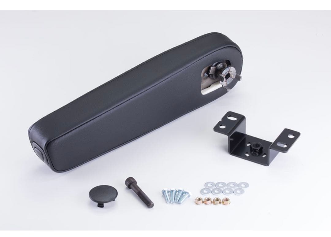 ジムニー　アームレスト(運転席)