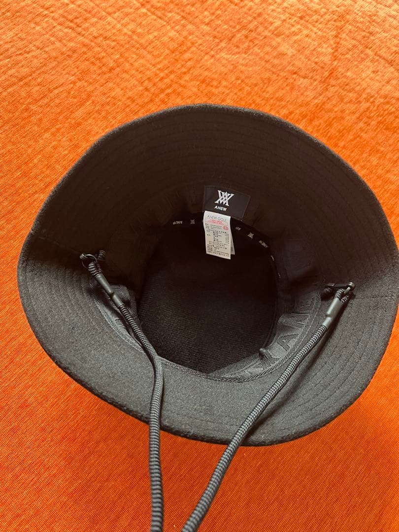 バケットハット 黒 ロゴ刺繍付き　 アニューゴルフ