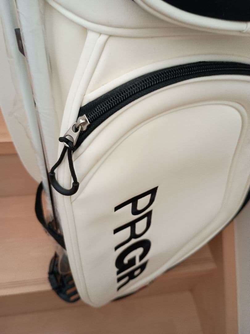 PRGR ホワイト キャディバッグ ヘッドカバー付き