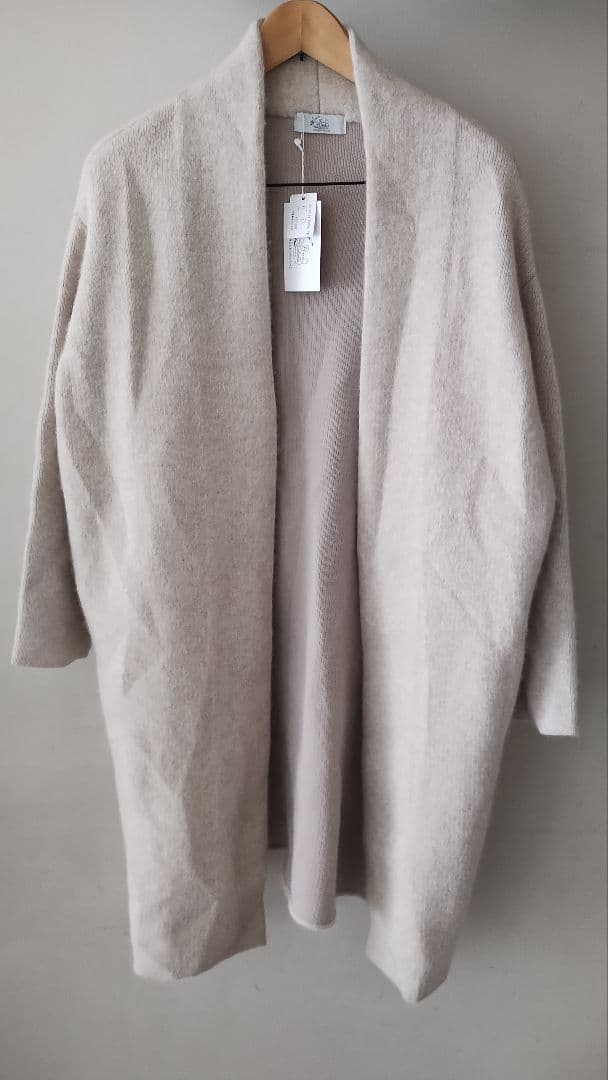 スミレ様 C6901 ロゴスウェット×コーデュロイパンツコーデ