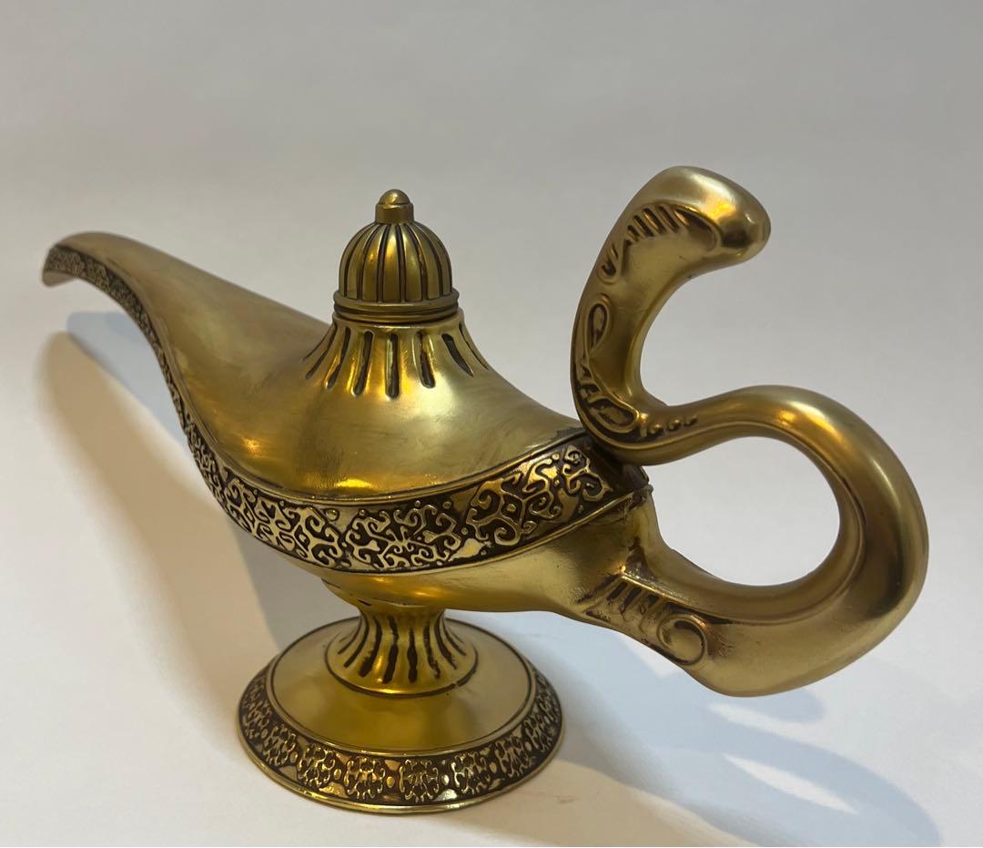 Disney アラジン実写版　魔法のランプ　プロップレプリカ