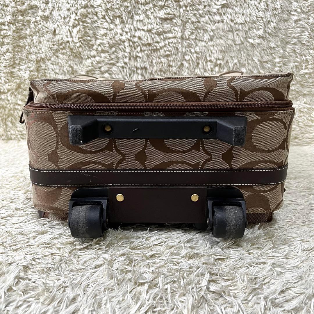 コーチ　キャリーケース　シグネチャー　2輪　キャンバス　レザー　ベージュ　茶色