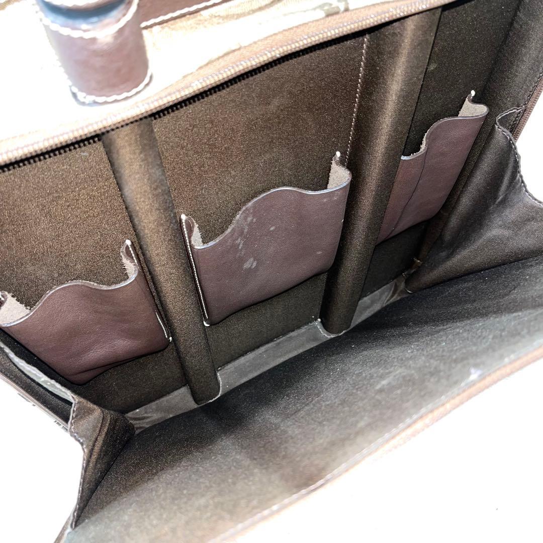 コーチ　キャリーケース　シグネチャー　2輪　キャンバス　レザー　ベージュ　茶色