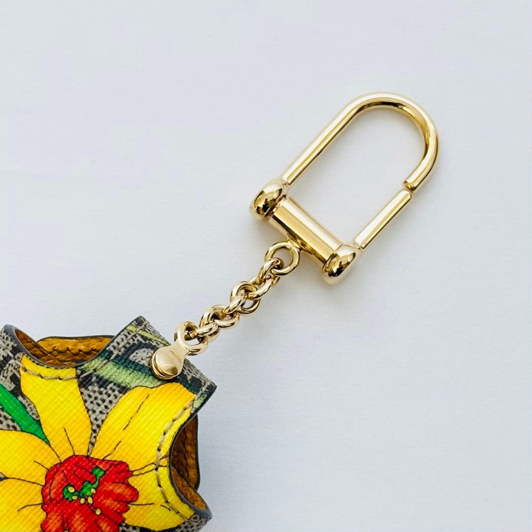 【希少×美品】GUCCI グッチ AirPodsケース GGフローラ チャーム