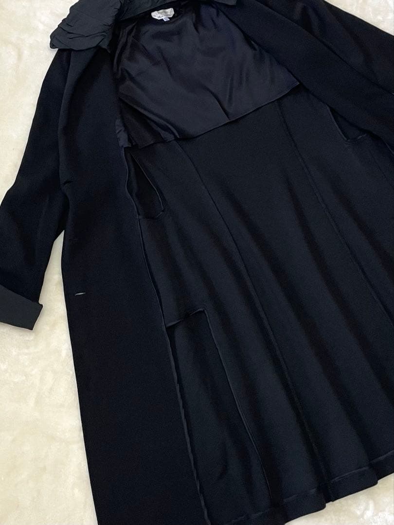 MAX MARA 黒のオーバーコート