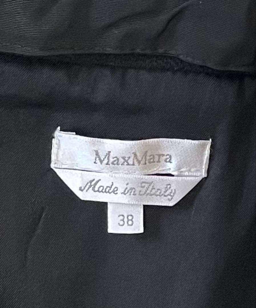 MAX MARA 黒のオーバーコート