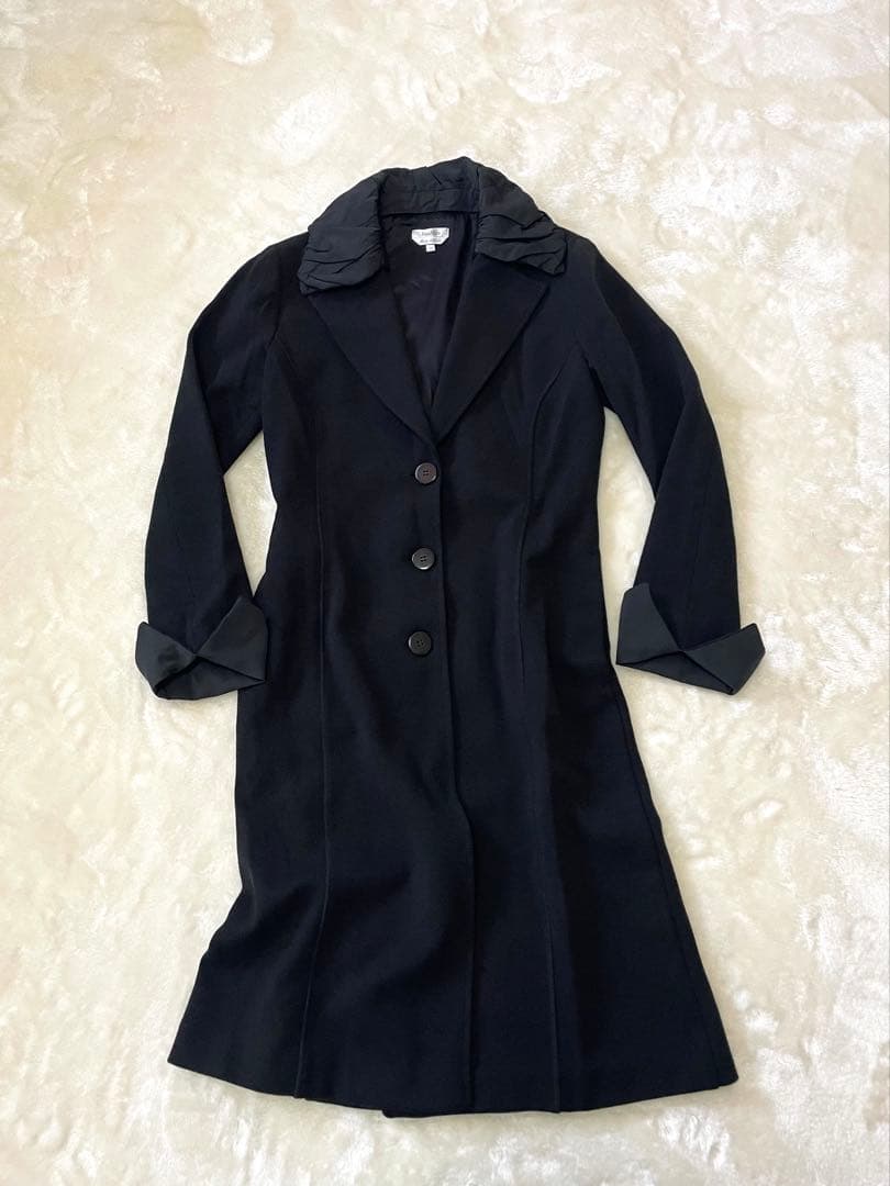 MAX MARA 黒のオーバーコート