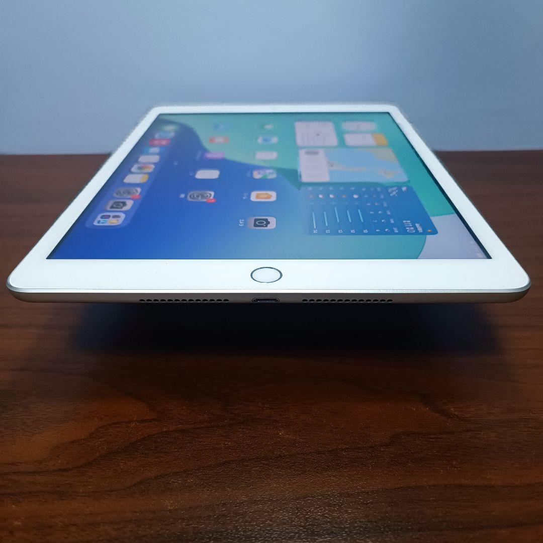 maaaaririn iPad 第7世代 128GB キーボードカバー付き