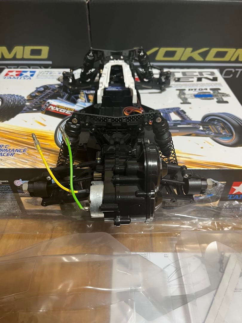 タミヤ　DT04 オプション多数　ボディー付き