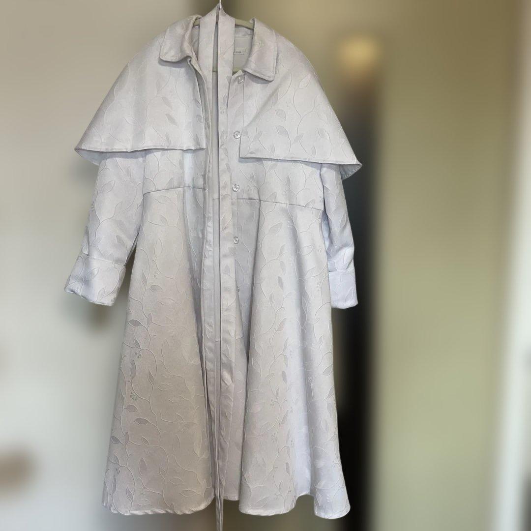 冬色のケープコートドレス ゆったりサイズ ホワイト はるかきみへ