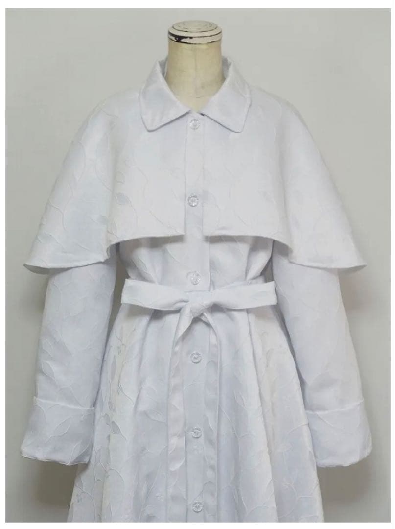 冬色のケープコートドレス ゆったりサイズ ホワイト はるかきみへ