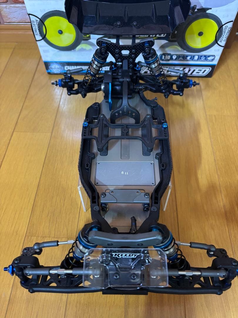 Team Associated B6.4D アソシ