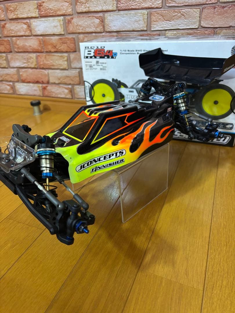 Team Associated B6.4D アソシ