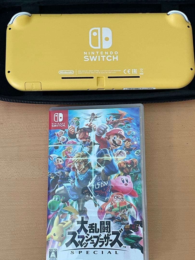 ニンテンドースイッチLite イエロー + 大乱闘スマッシュブラザーズ SP