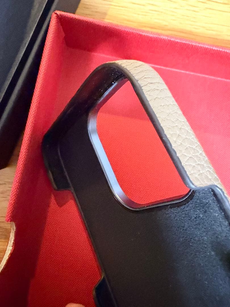 美品！ボナベンチュラiPhoneケース 16 Pro Max