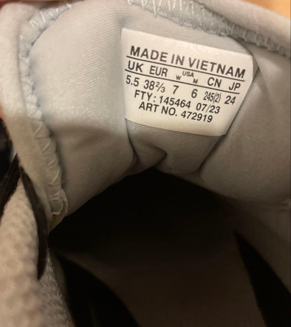 Salomon スニーカー