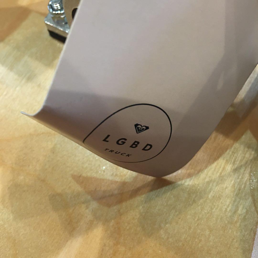 ロキシーサーフスケート超キュートでかわいいこれでサーフィンの上達　28インチ