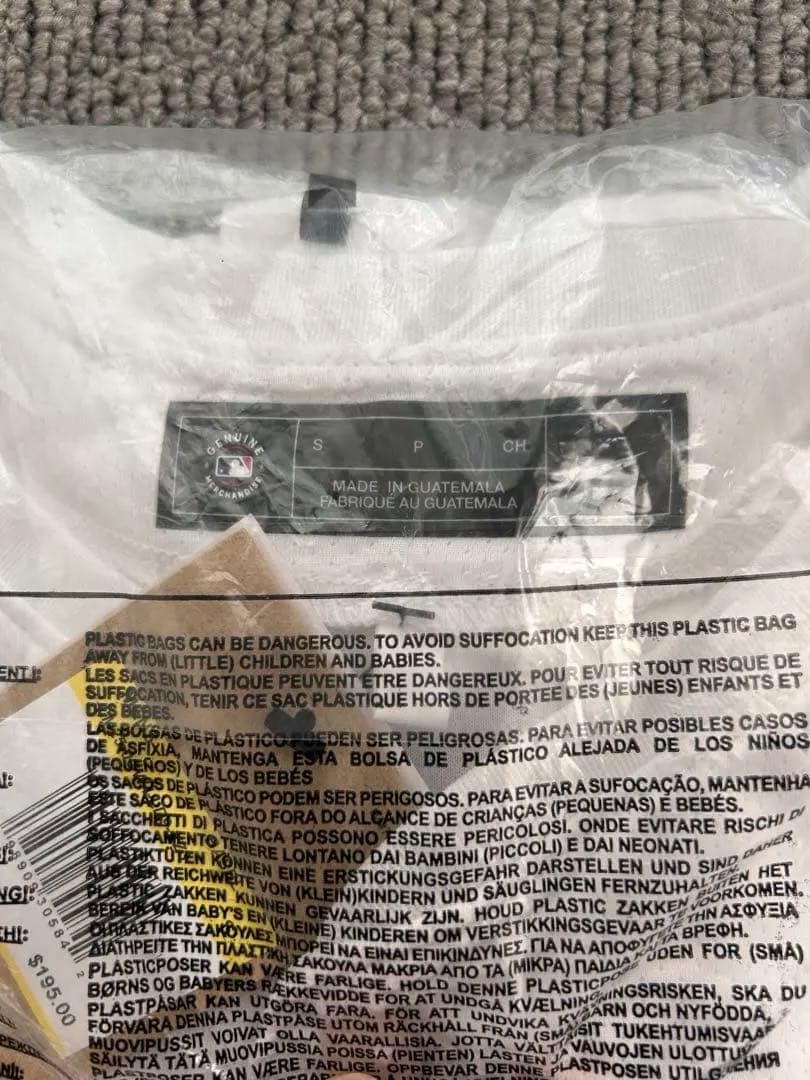 新品 未開封 ドジャース 大谷翔平 17番 ゴールド ユニフォーム メンズ　S