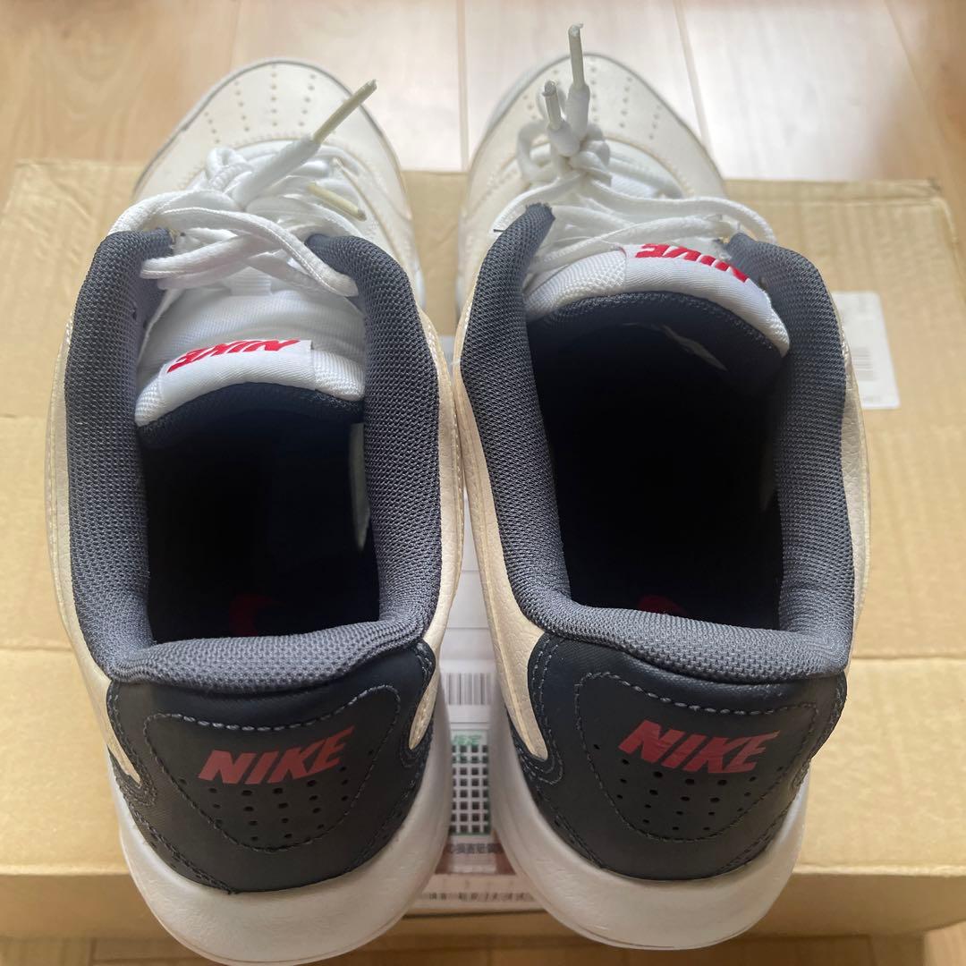 【新品】Nike テニスシューズ　28.0cm